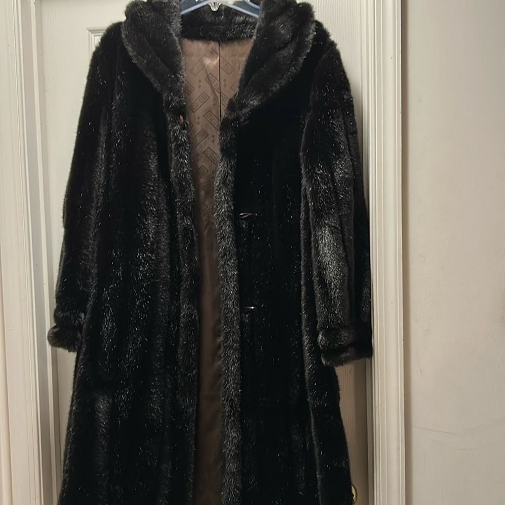 DUBROWSKY & PERLBINDER FUR COAT DARK CHOCOLATE